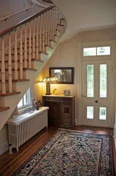 Waypoint House Bed And Breakfast Boyce Екстериор снимка